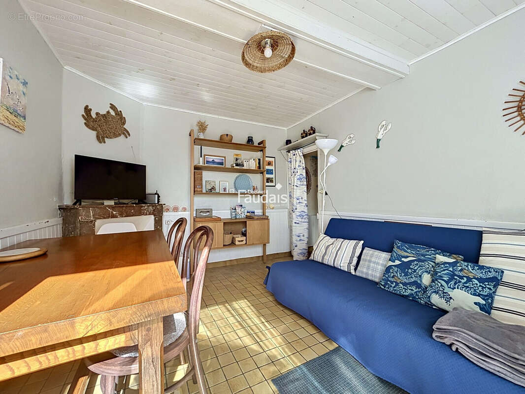 Maison 51 m² à Grandcamp-Maisy  - photo 2