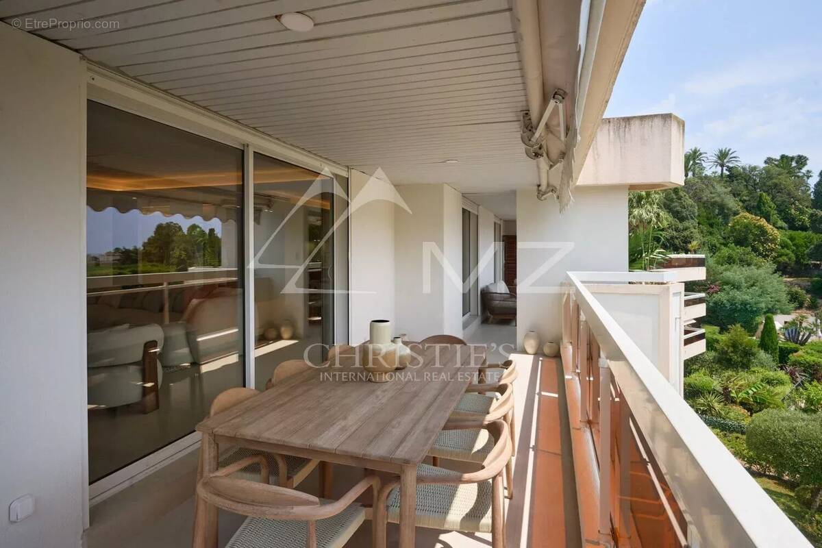 Appartement à CANNES