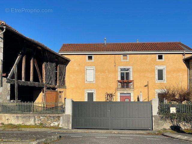 Maison à MARTRES-DE-RIVIERE