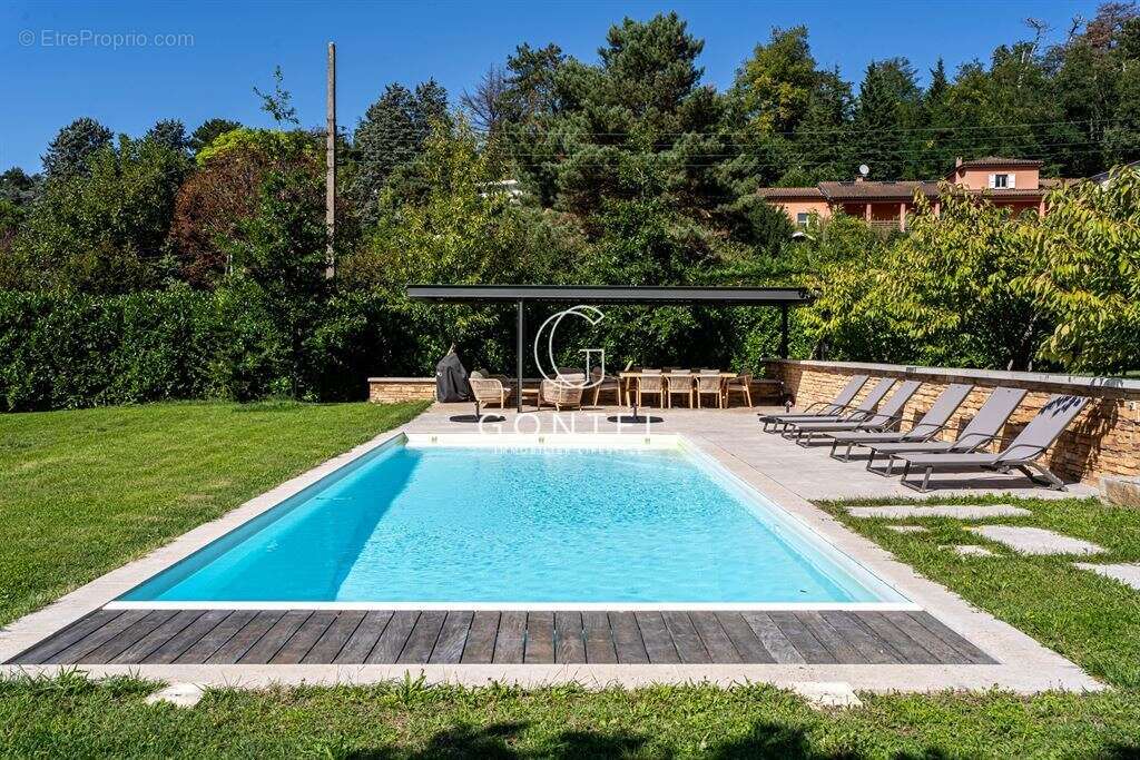 Maison à SAINT-CYR-AU-MONT-D'OR