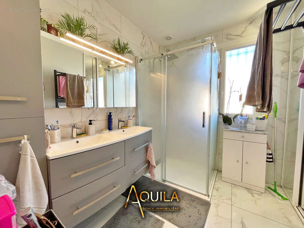 Maison à COLOMBIERS