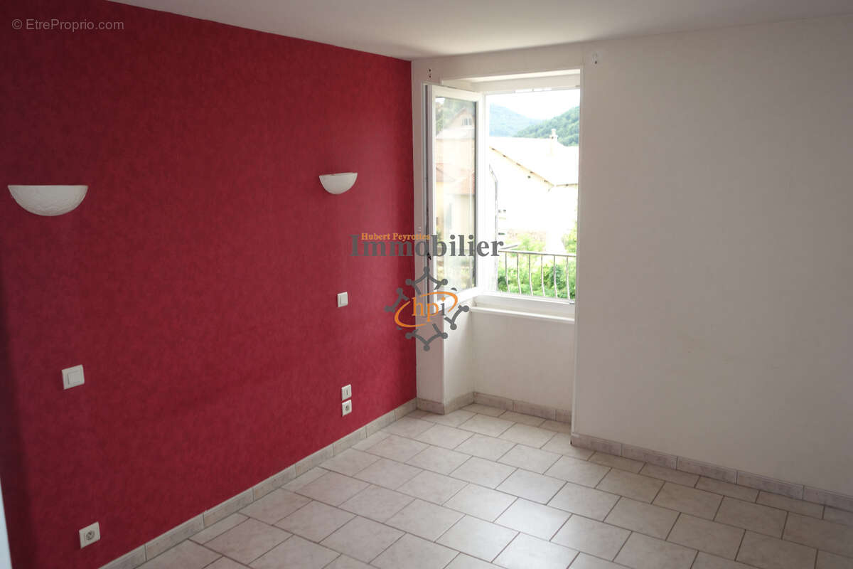 Appartement à SAINT-AFFRIQUE