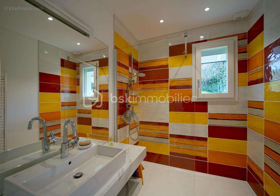 Maison à SAINT-JORIOZ