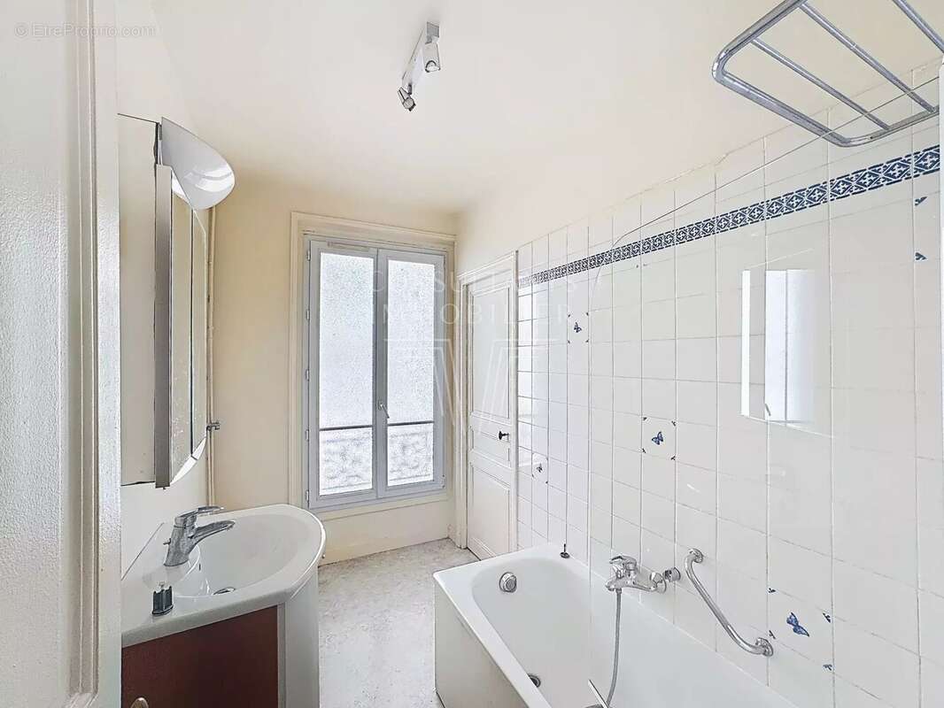 Appartement à LEVALLOIS-PERRET