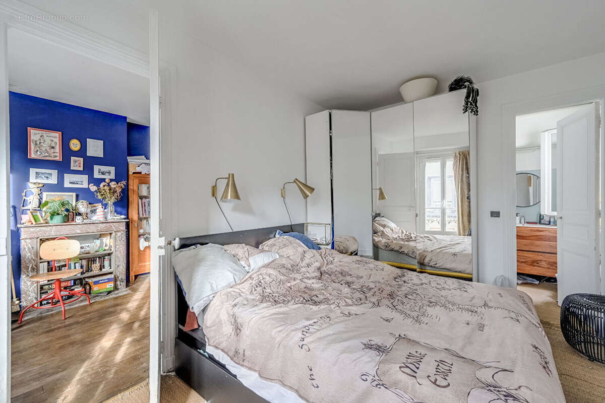 Appartement à PARIS-18E