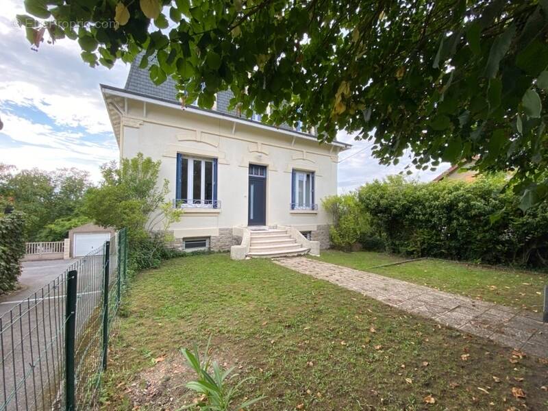 Maison à MONTCEAU-LES-MINES