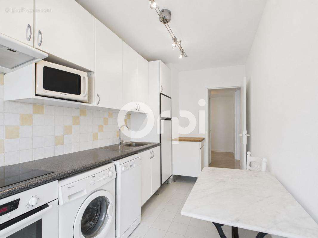 Appartement à MANDELIEU-LA-NAPOULE