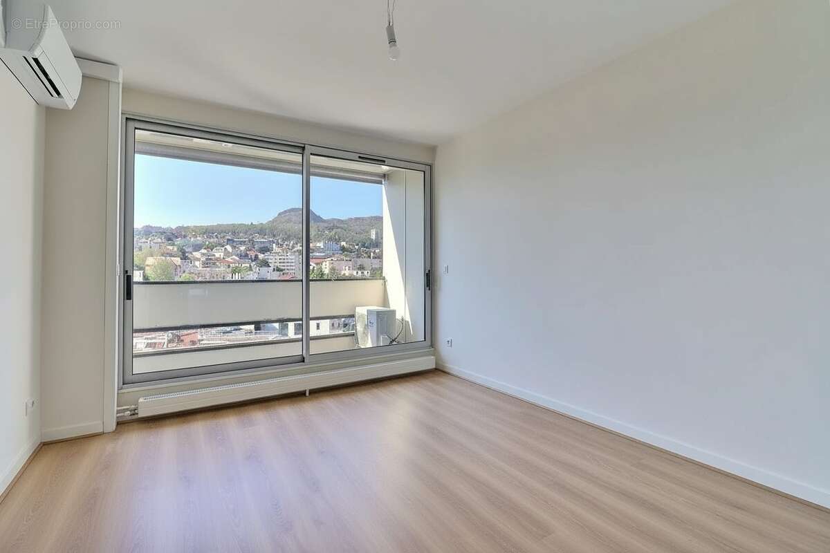 Appartement à CHAMALIERES