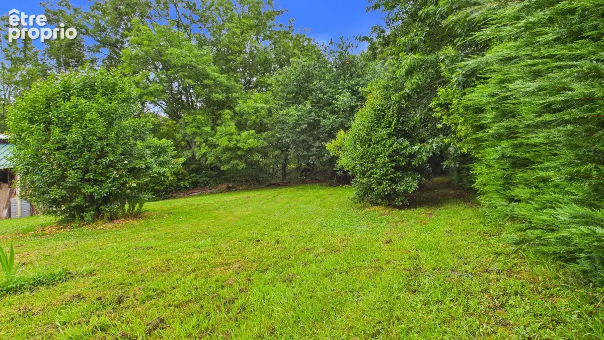 Terrain constructible de 2 244 m² avec forêt de 2 hectares - photo 9