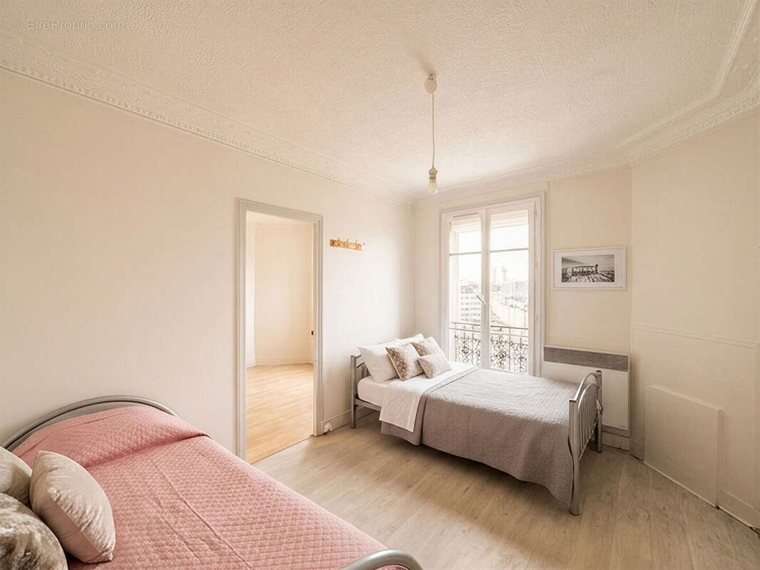 Appartement à AUBERVILLIERS