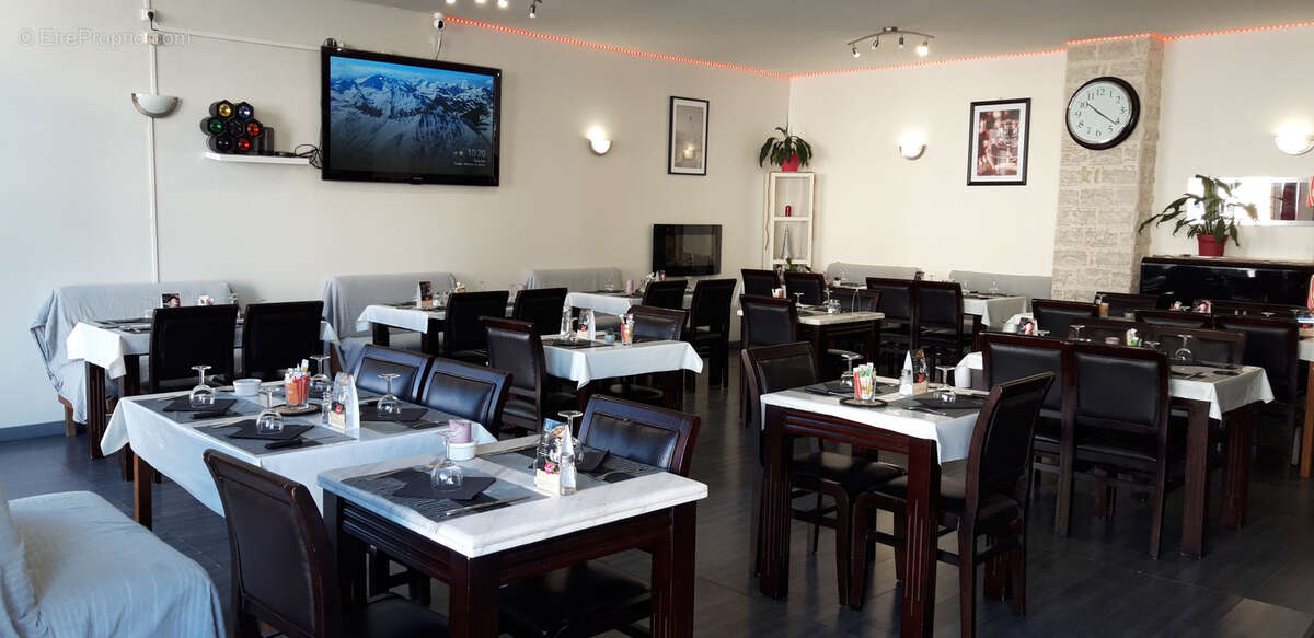 Commerce à LA COUCOURDE