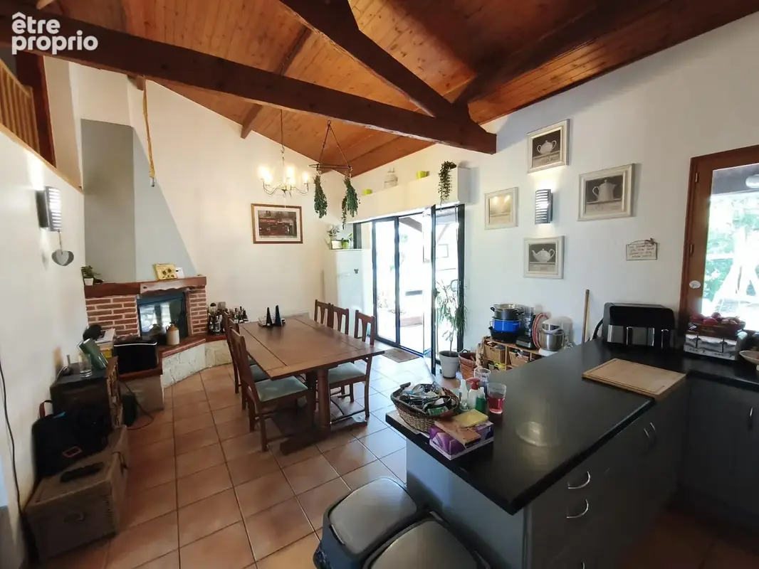 Maison T5 de 152 m2 avec piscine et vue dégagée - photo 9