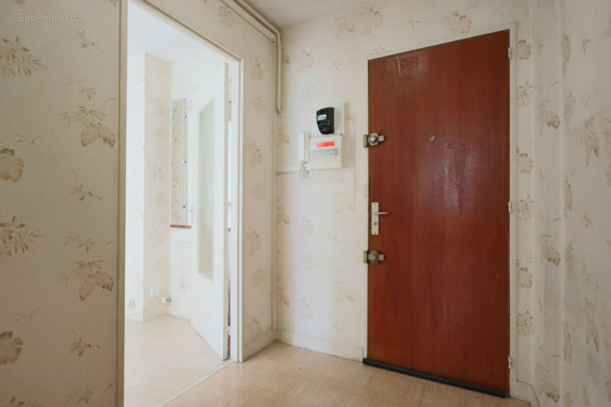 Appartement à LES PAVILLONS-SOUS-BOIS