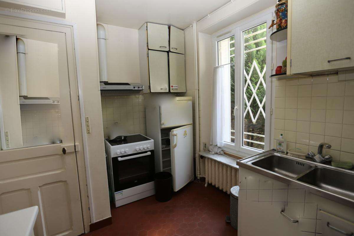 Maison à LA GARENNE-COLOMBES