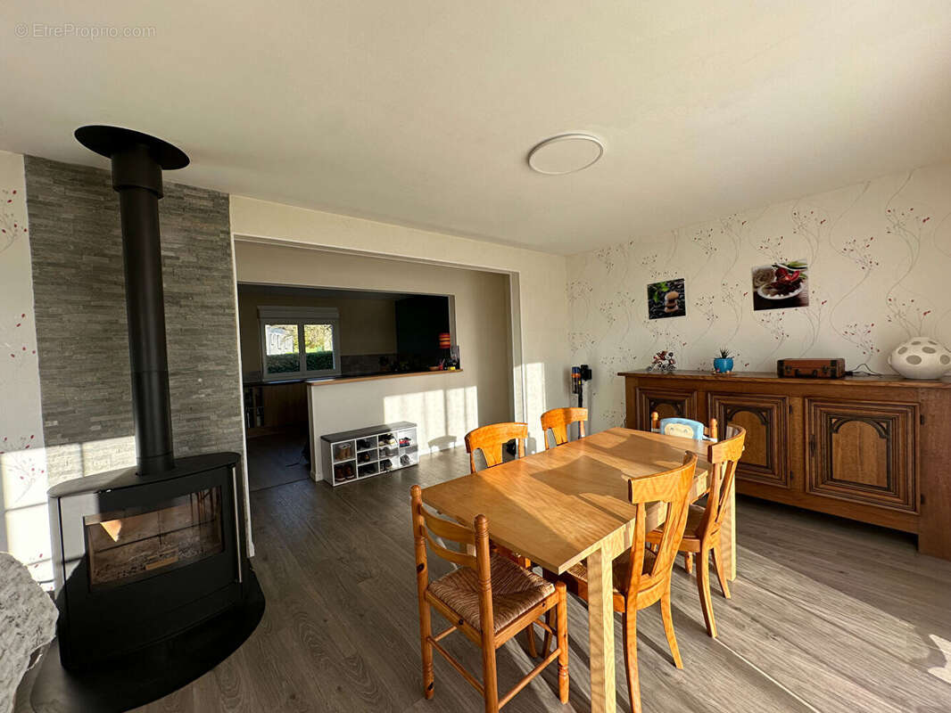 Maison à LAMPAUL-GUIMILIAU