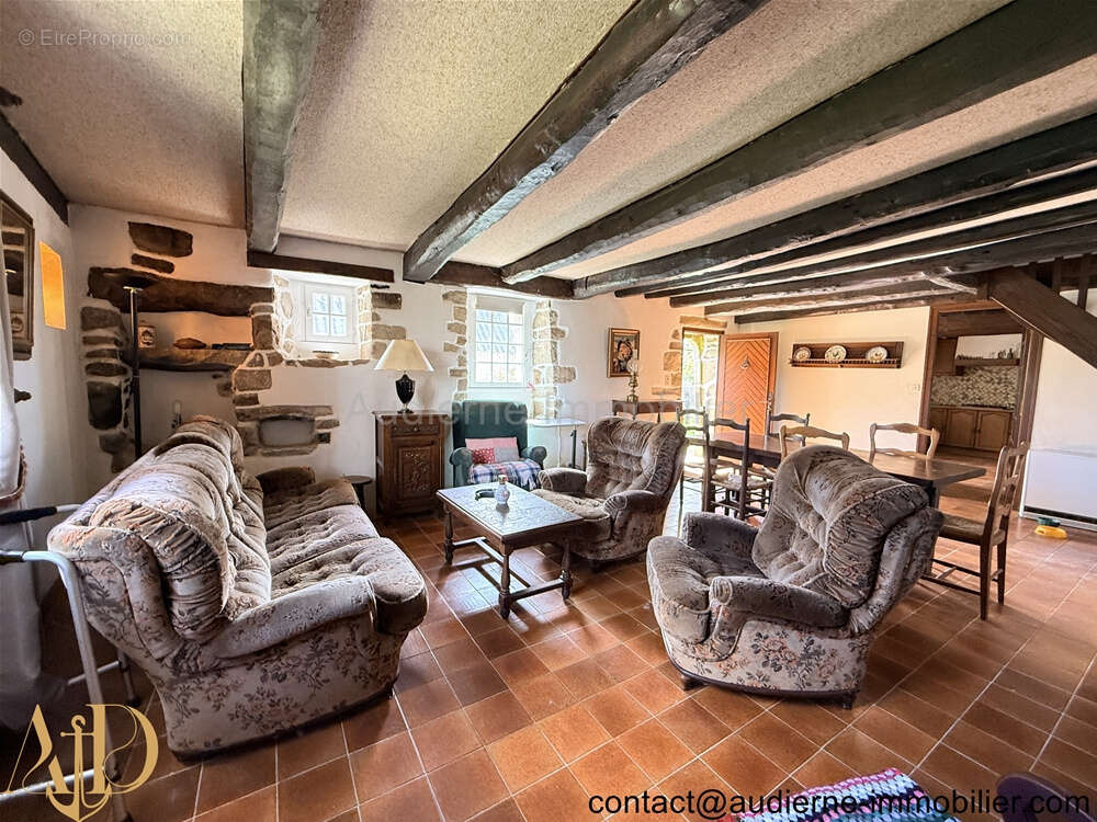 Maison à AUDIERNE