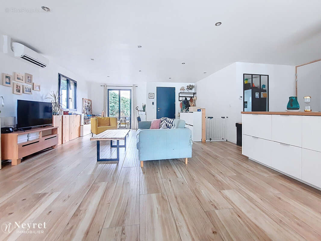 Maison à vendre   Ternay (69360)   145 m2 - 3 chambres 1 bureau- sous-sol   Terrain 1157 m2- piscine - photo 7