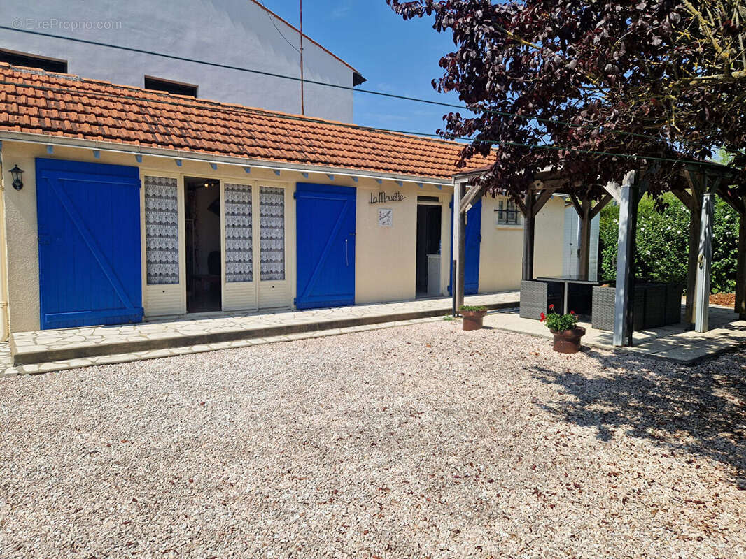 EXCLUSIVITÉ API IMMO. Une adresse recherchée et un beau potentiel à révéler - photo 4