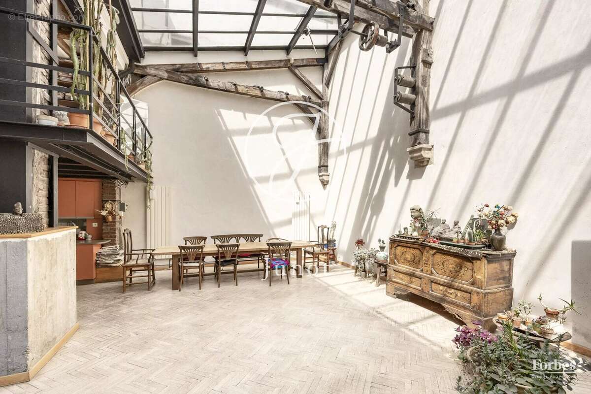 Appartement à PARIS-11E