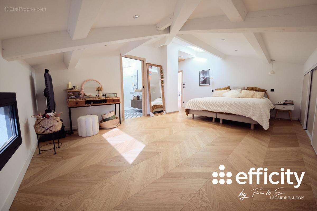 Appartement à CALVI