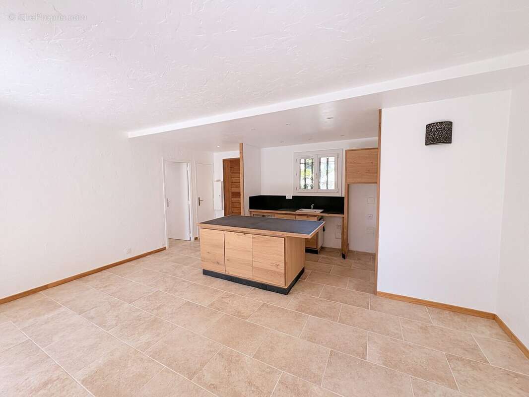 Appartement à PLAN-DE-LA-TOUR