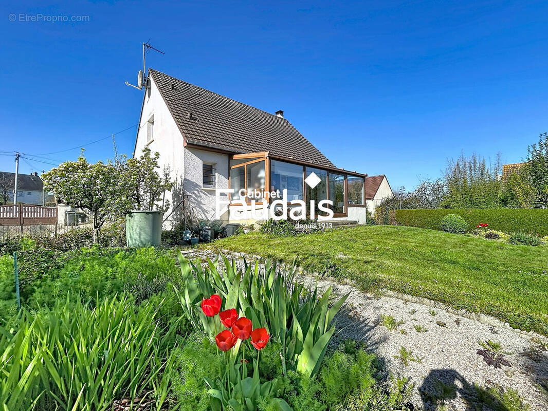Maison à GRANDCAMP-MAISY