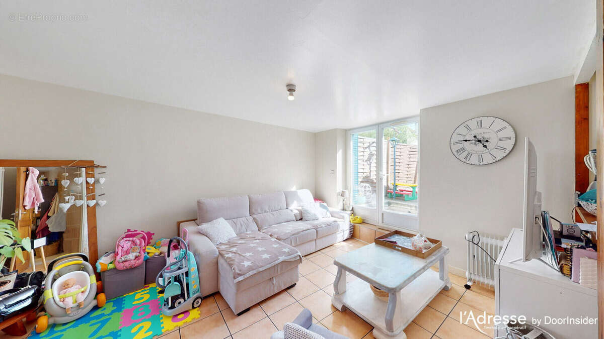 Appartement à BALLANCOURT-SUR-ESSONNE