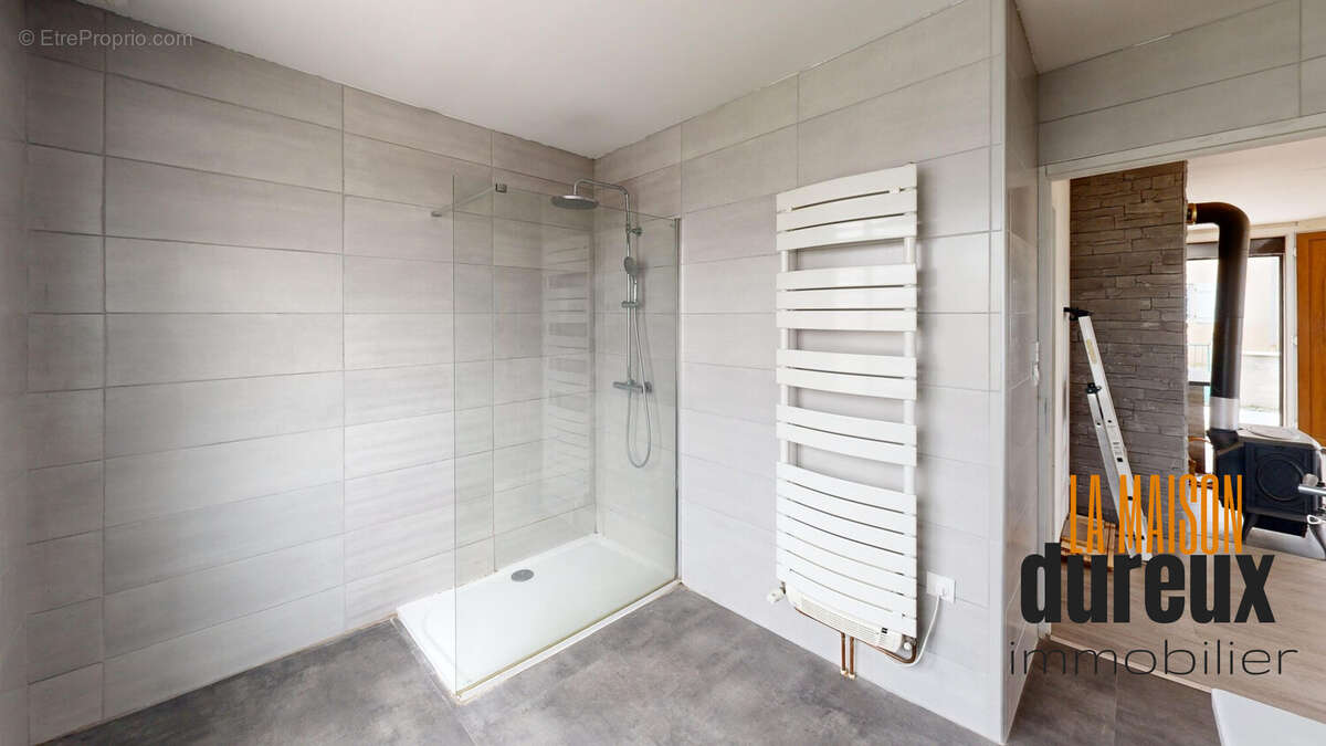 Maison à BEAUJEU-SAINT-VALLIER-PIERREJUX-ET-QUITTEUR