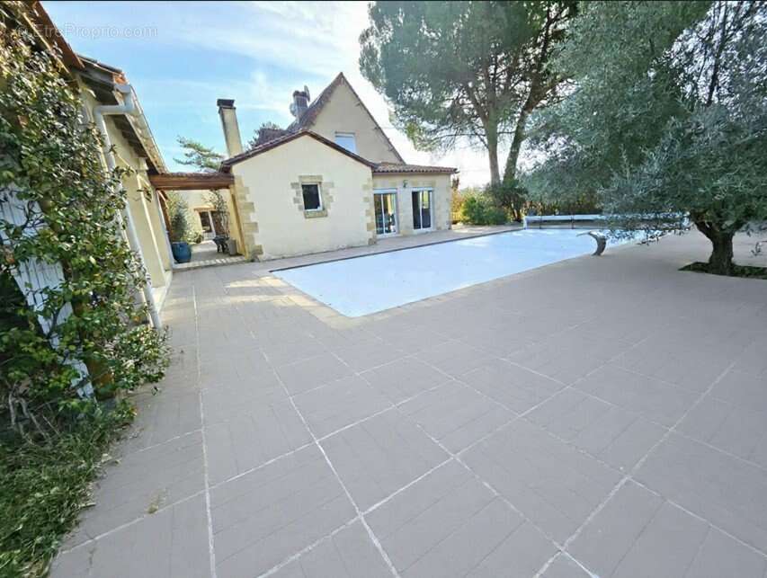 Maison à COULOUNIEIX-CHAMIERS