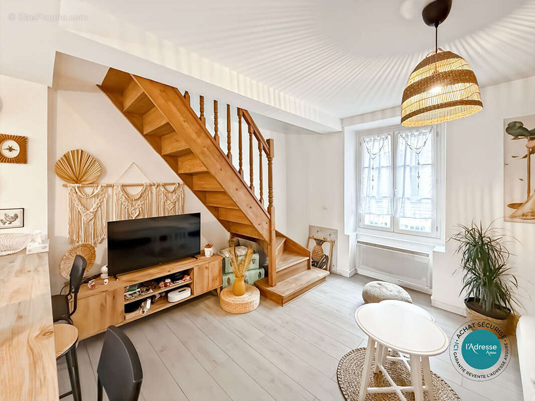 Appartement à MENNECY