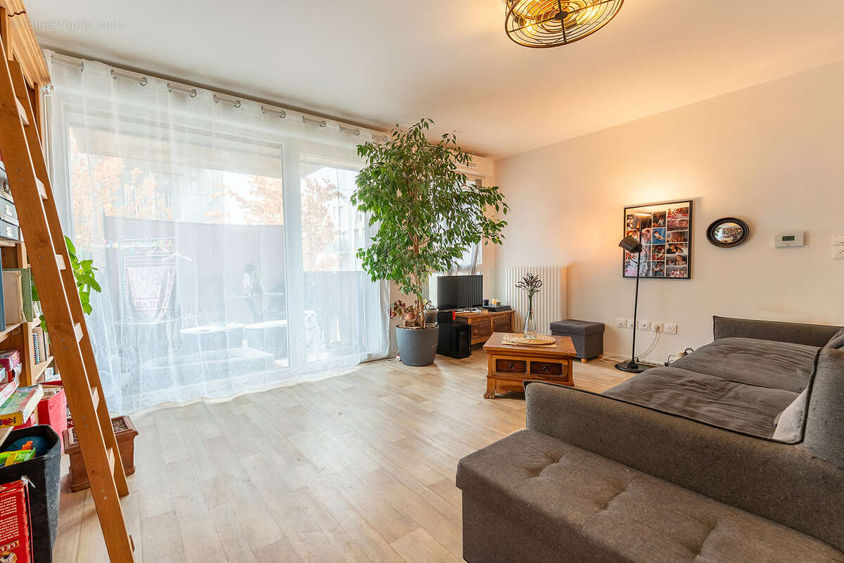 Magnifique T4 en Bord de Deûle - 86 m2 - Saint-André-Lez-Lille - photo 3
