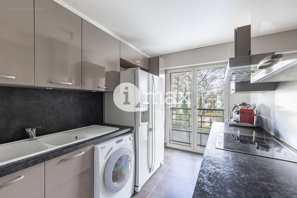 Appartement à LEVALLOIS-PERRET