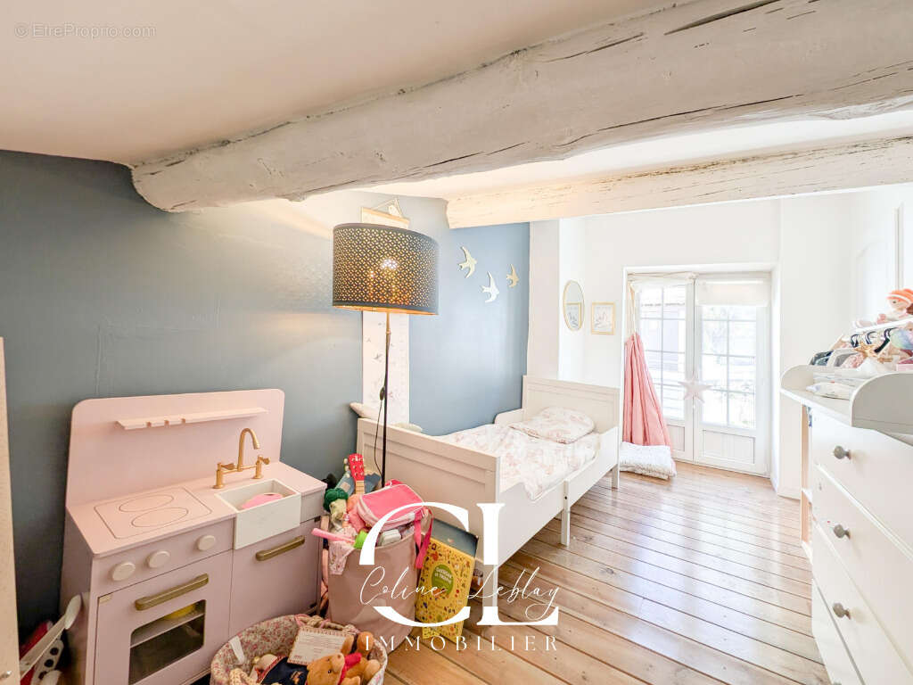 Maison à MEYRARGUES