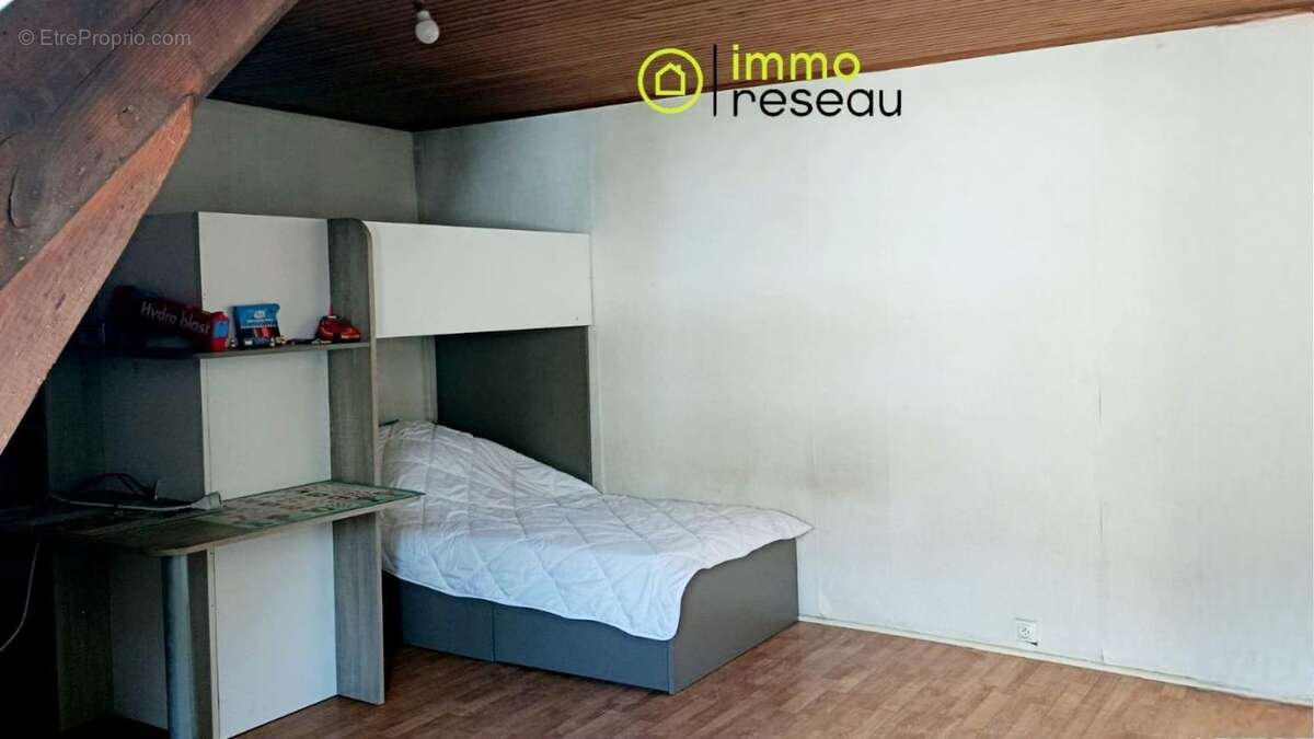 Maison à SAINT-SAUVEUR-LE-VICOMTE