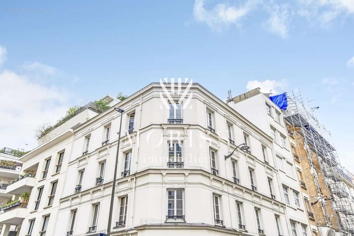 Appartement à LEVALLOIS-PERRET