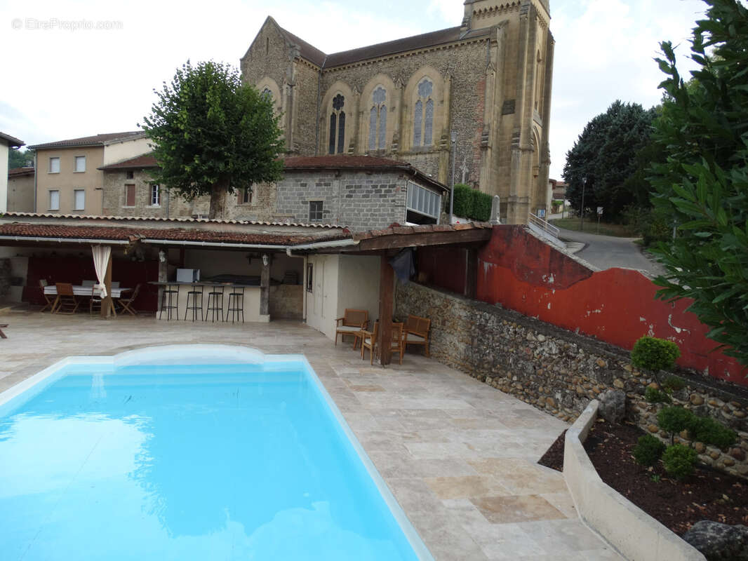 Maison à LE CHALON