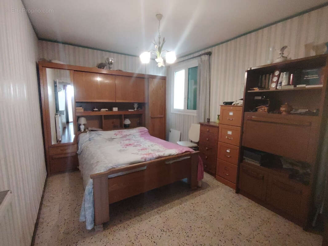 Appartement à MARSEILLE-3E