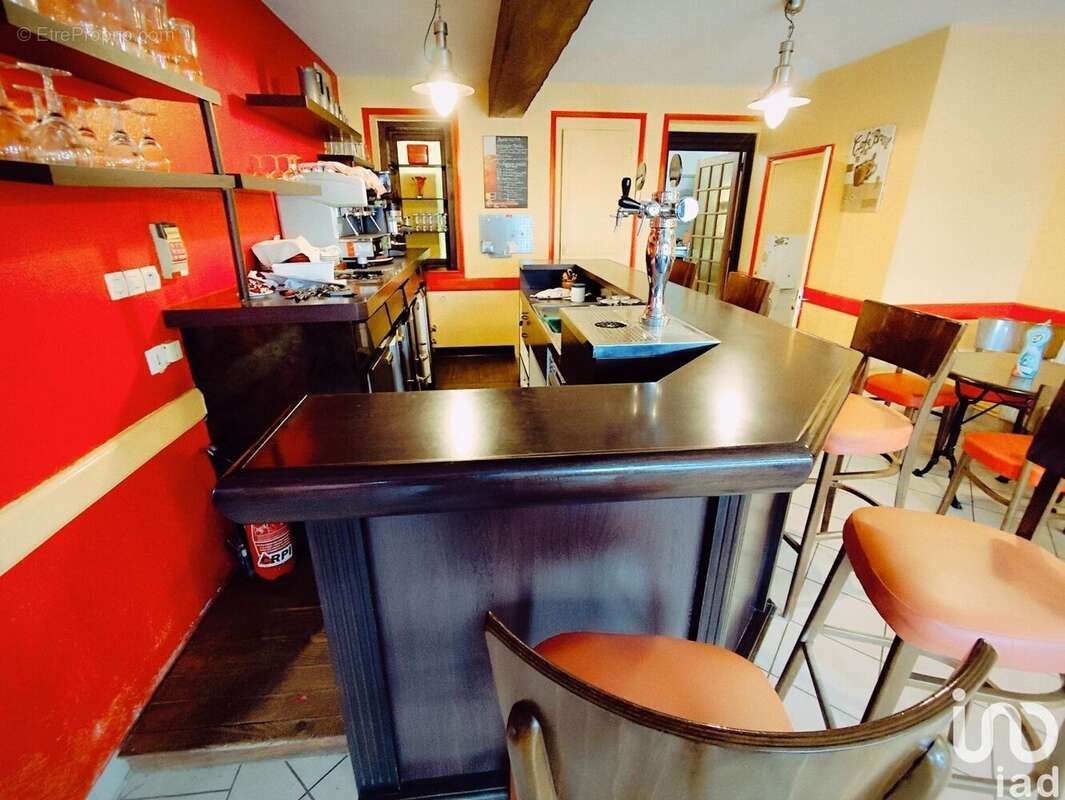 Photo 2 - Commerce à REIGNAC-SUR-INDRE