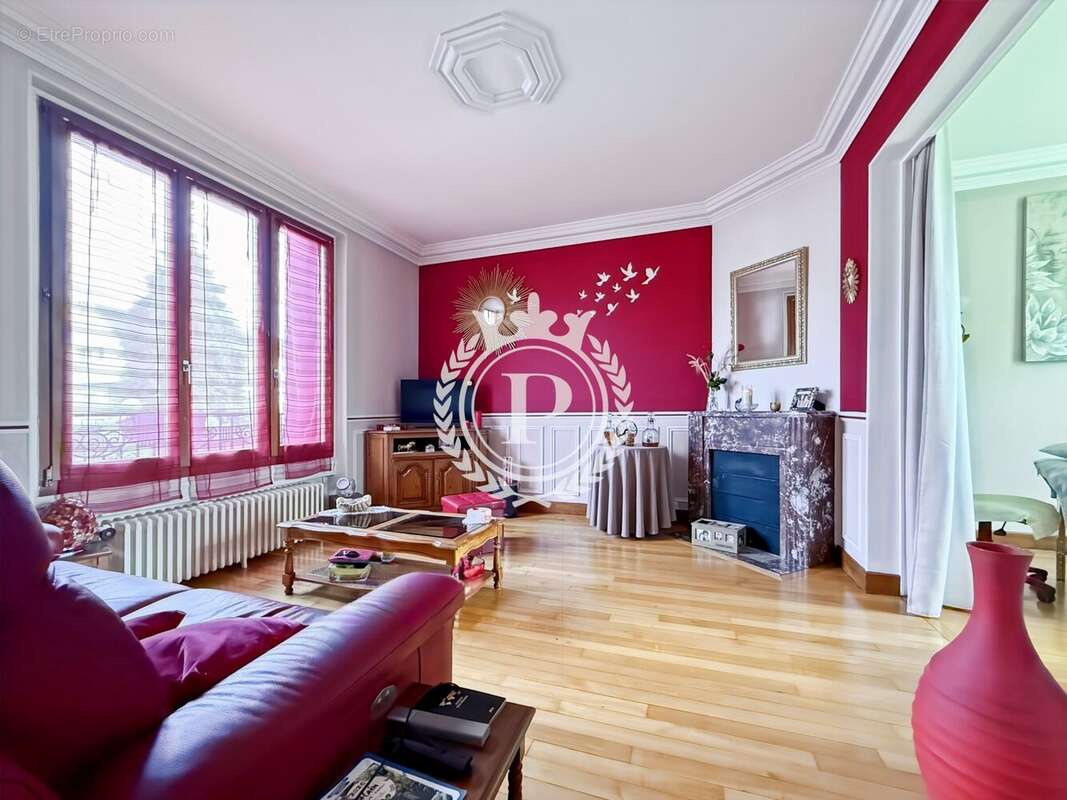 Maison à GRETZ-ARMAINVILLIERS