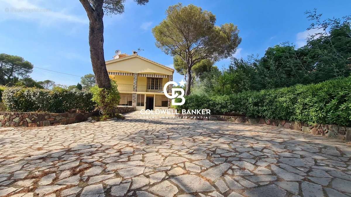 Maison à SAINT-RAPHAEL