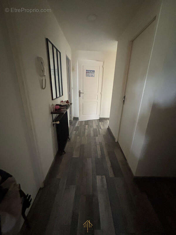 Appartement à MONTMOREAU-SAINT-CYBARD