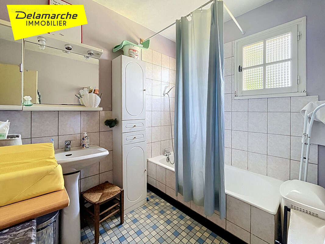 A vendre maison plain pied  sur sous sol Saint Planchers - photo 9