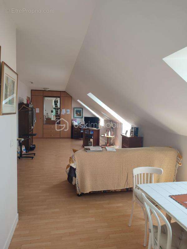 Appartement à VERRIERES-LE-BUISSON