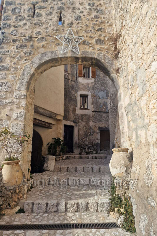 Maison à COURSEGOULES