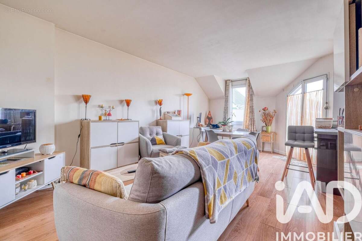 Photo 3 - Appartement à JOUY-LE-MOUTIER