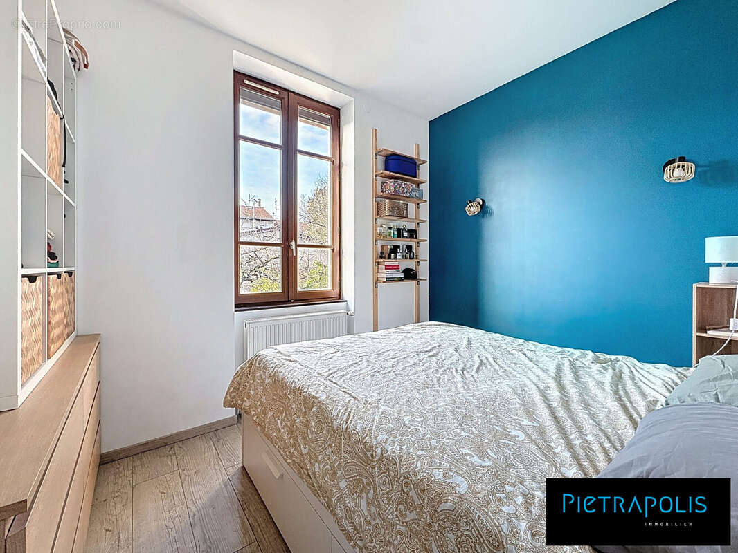 T3, 1er étage - Chambre 1 - Maison à LYON-8E