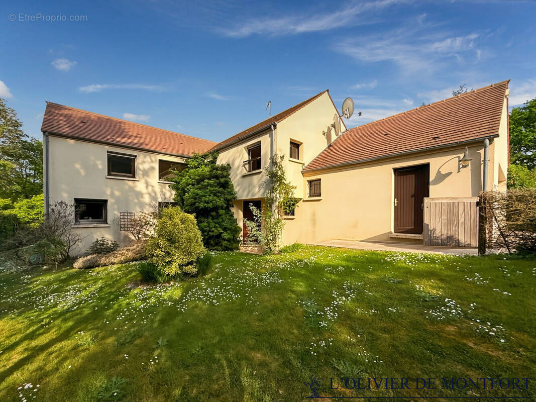 Maison à MONTFORT-L&#039;AMAURY