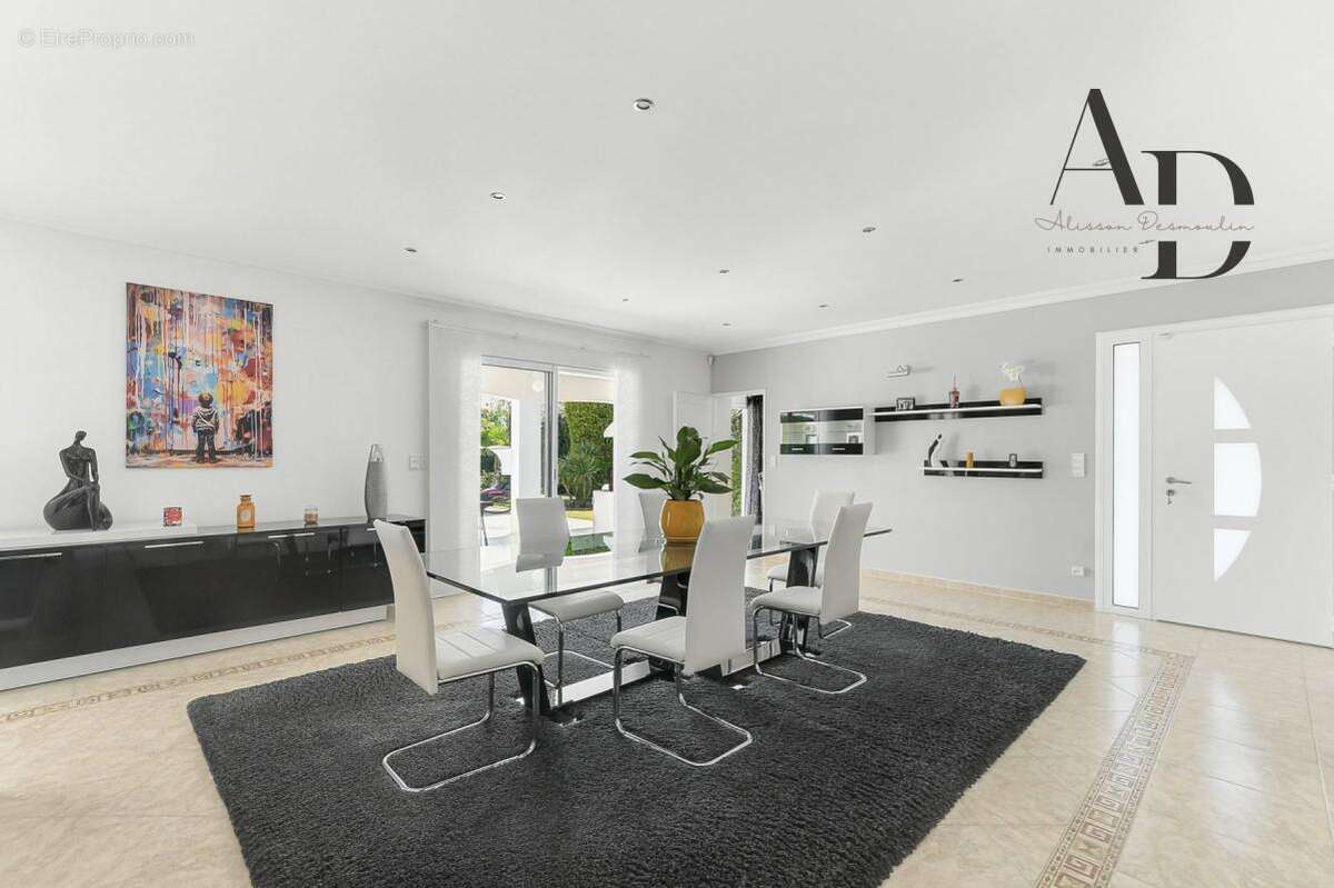 Maison à CASTELGINEST