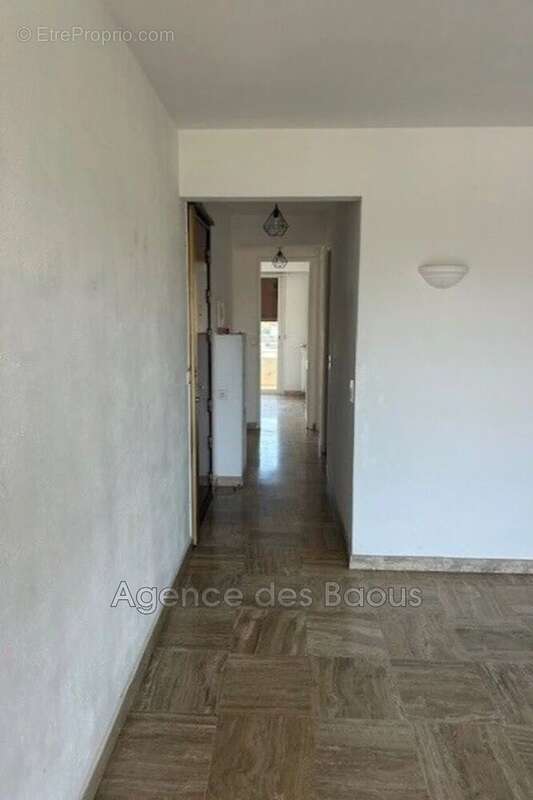 Appartement à VENCE