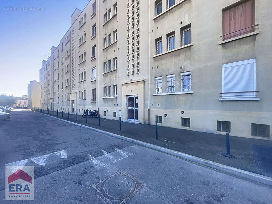 Appartement à MARSEILLE-14E